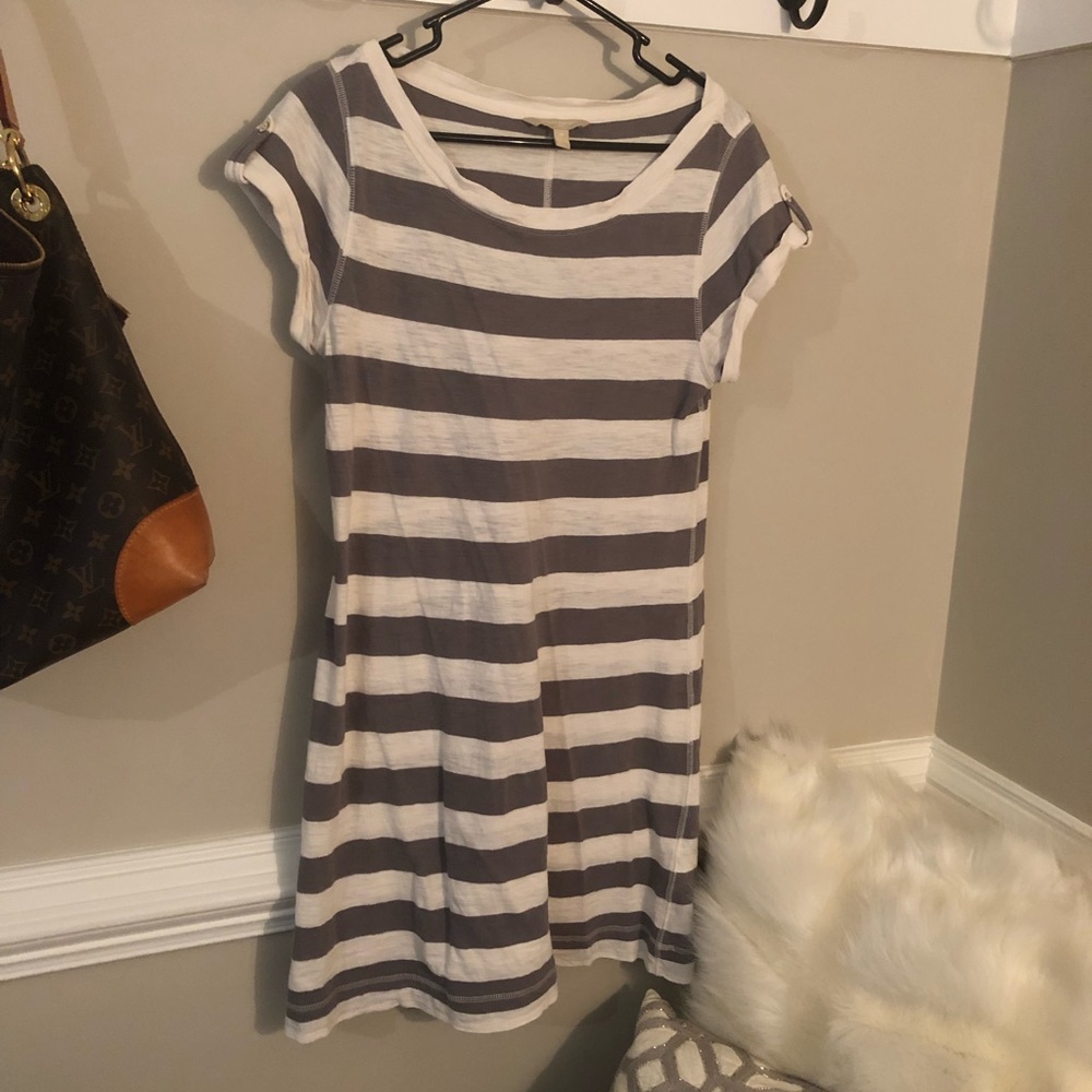 Banana Republic T-Shirt dress- EUC
